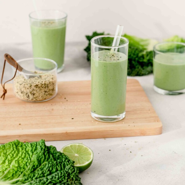 Rotkohl Microgreens Smoothie mit Wirsing und Banane - Rotkohl Microgreens Smoothie mit Wirsing und Banane