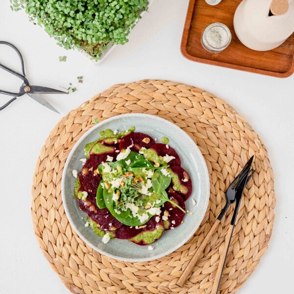 Rote Bete Carpaccio mit Microgreens Dressing - Rote Bete Carpaccio mit Microgreens Dressing
