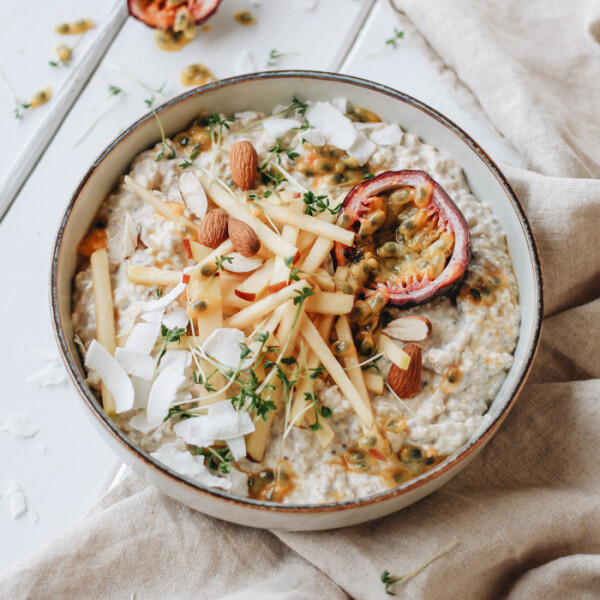Porridge mit Kokos &amp; Microgreens - Porridge mit Kokos &amp; Microgreens